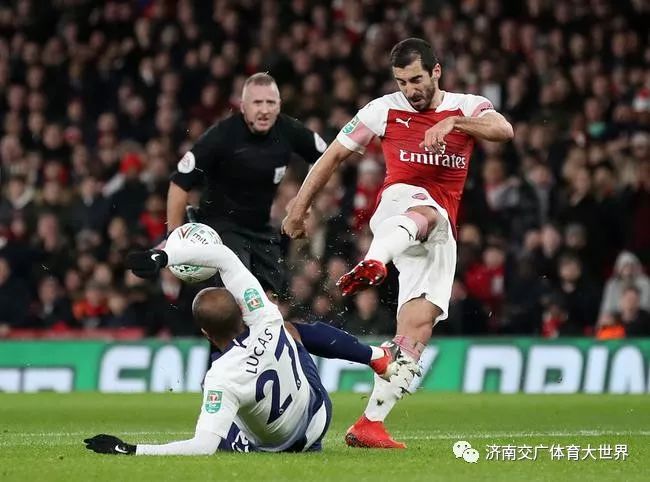  切尔西4-2战胜热刺,晋级联赛杯四强  